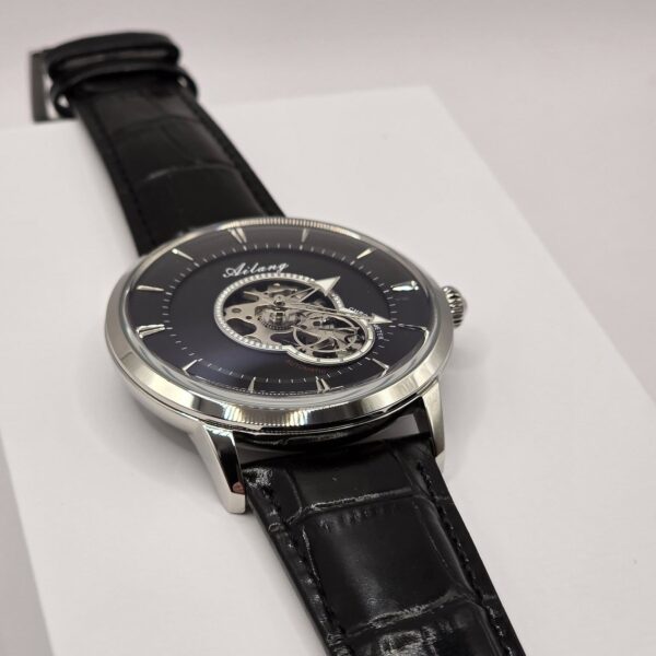 600458076_863925809893312_7433693534558230549_n Chronometer